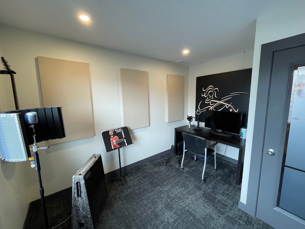 Quest Music Academy | 692 Osborne St 2nd floor, Winnipeg, MB R3L 2B9, Canada | Phone: (204) 231-1677