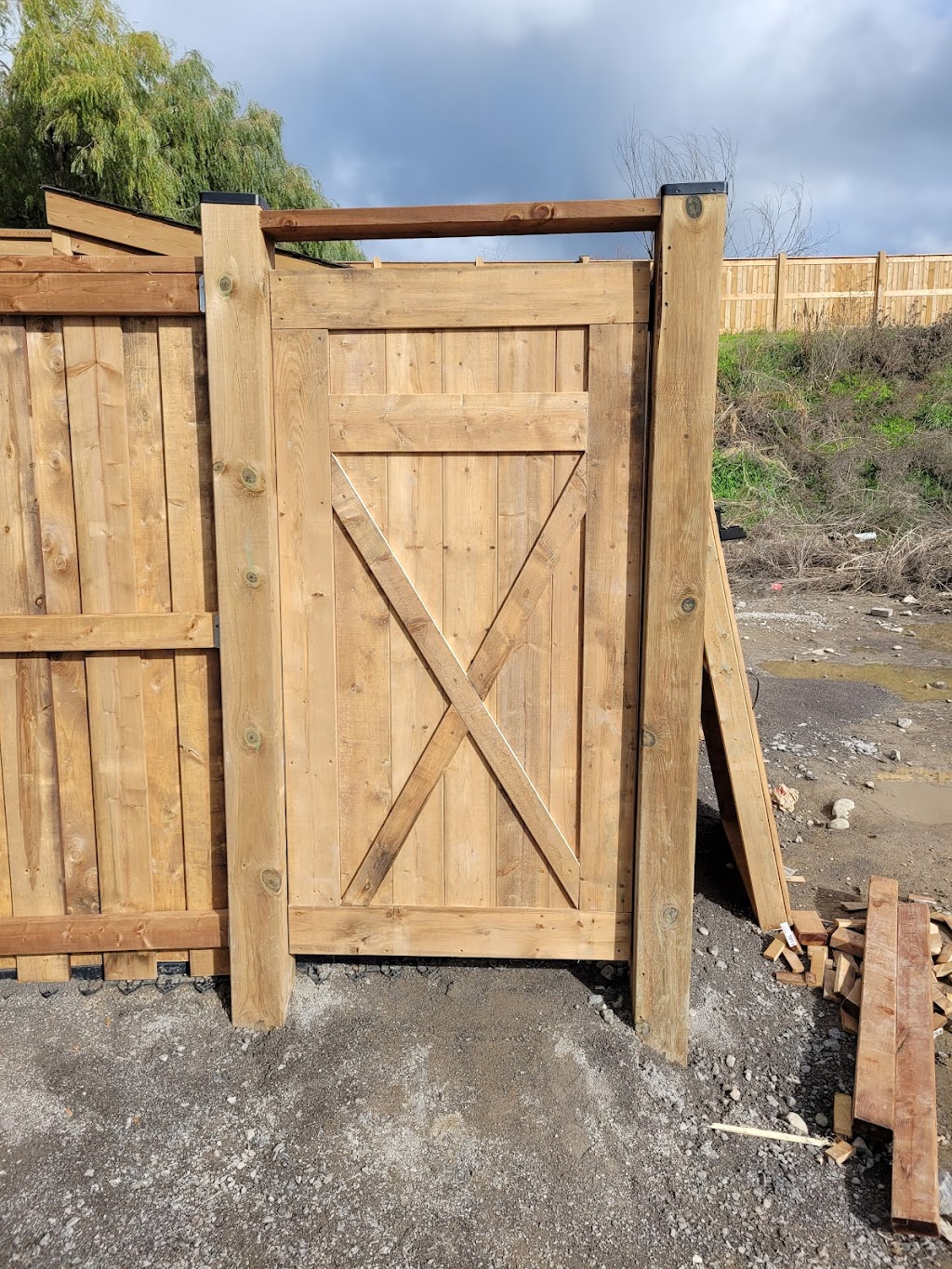 Best Price Fencing | 168 Milltown Rd, Shannonville, ON K0K 3A0, Canada | Phone: (613) 438-0719