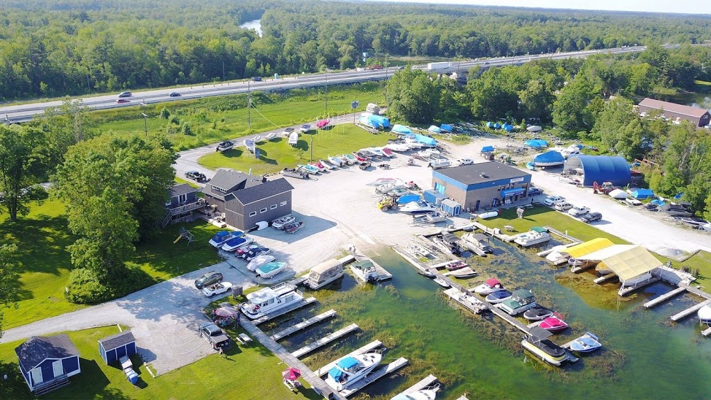 McGregor on the Water | 3331 McClelland Rd, Washago, ON L0K 2B0, Canada | Phone: (705) 689-9935