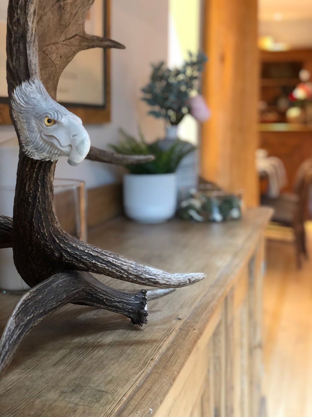 Coast + Oak | 2308 Gondola Way, Whistler, BC V8E 0N2, Canada | Phone: (604) 967-2322