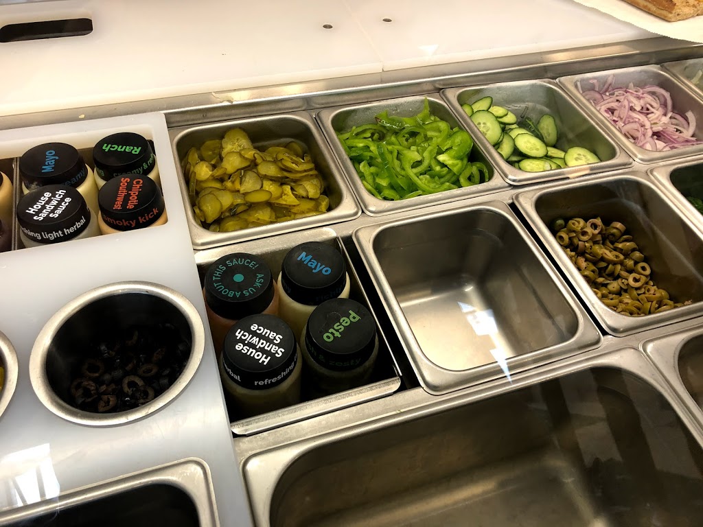 Subway | 221 Cundles Rd E Unit 13, Barrie, ON L4M 3B3, Canada | Phone: (705) 503-3001