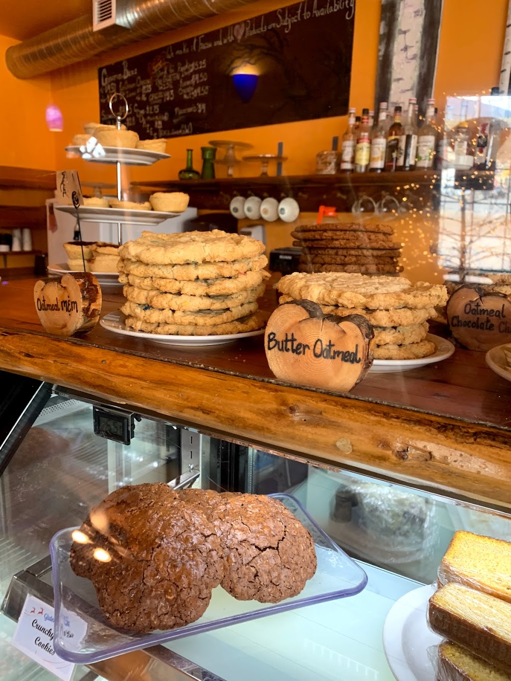 Cinnamon Bear Cafe | 8342 20 Ave, Coleman, AB T0K 0M0, Canada | Phone: (403) 562-2443