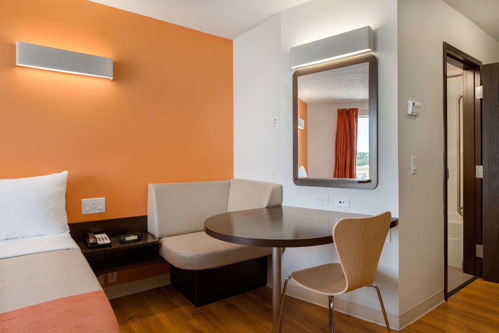 Motel 6 Airdrie AB | 133 Gateway Dr NE, Airdrie, AB T4B 0J6, Canada | Phone: (403) 960-0055