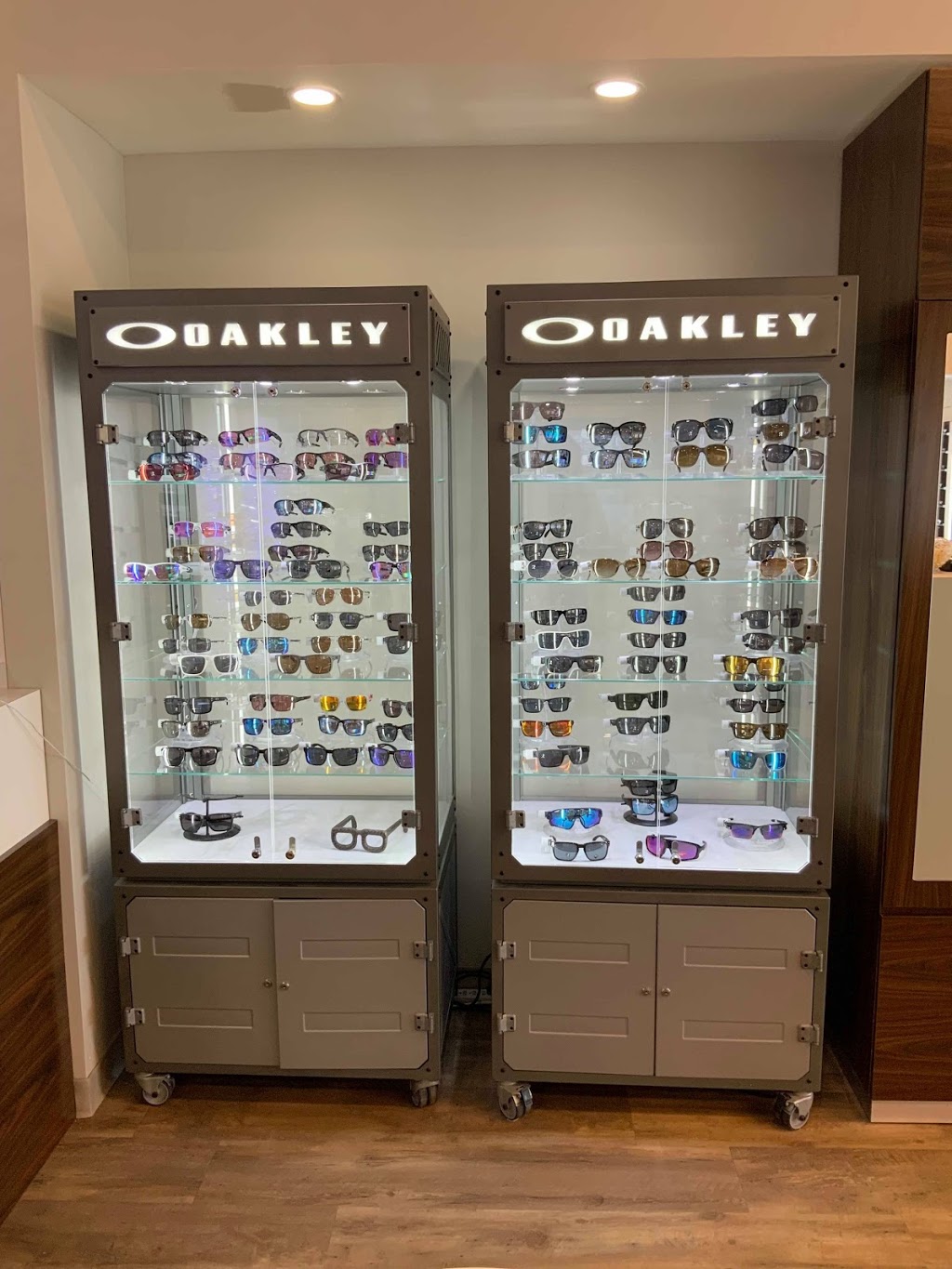 Cross Eyed Optical | 705 Wonderland Rd N #3, London, ON N6H 0H8, Canada | Phone: (519) 435-1885