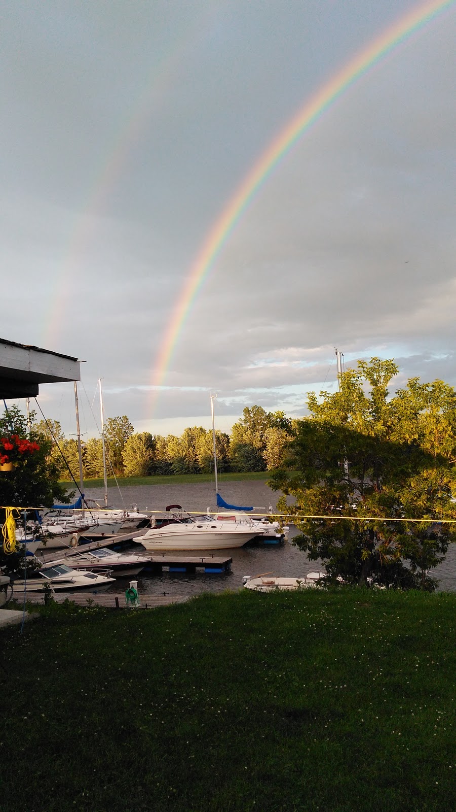 marina Le Bourg DEau | 845 Grande Côte, Berthierville, QC J0K 1A0, Canada | Phone: (514) 706-5252