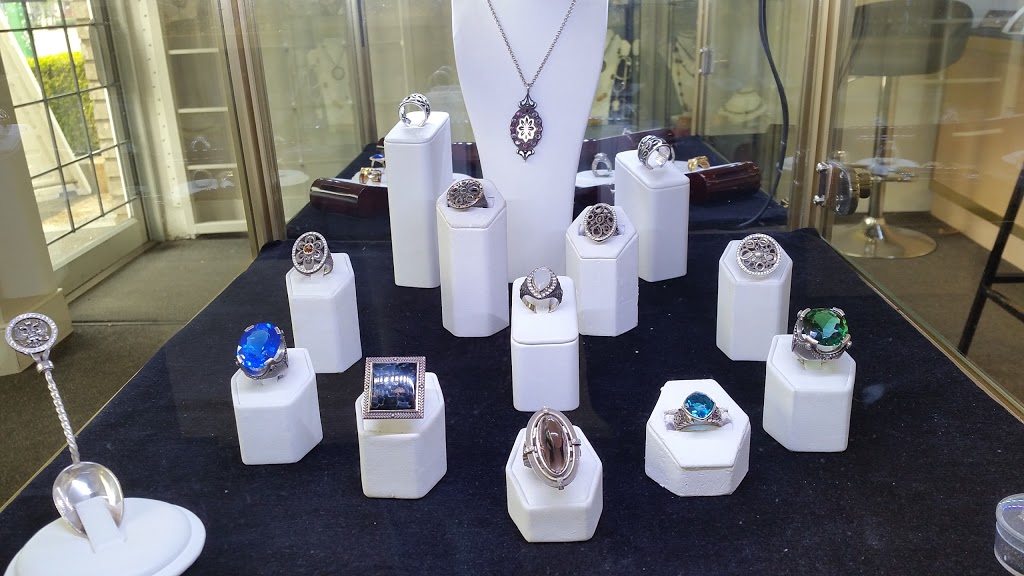 Trio Diamond & Gold Jewellery | 4669 Kingsway, Burnaby, BC V5H 2B3, Canada | Phone: (604) 437-0318