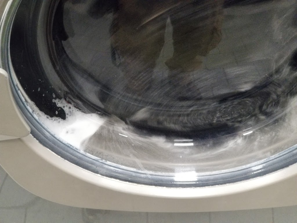 Just Like Home - Coin Laundry, Wash & Fold, and Dry Clean | 325 Central Pkwy W, Mississauga, ON L5B 3X9, Canada | Phone: (905) 281-8272