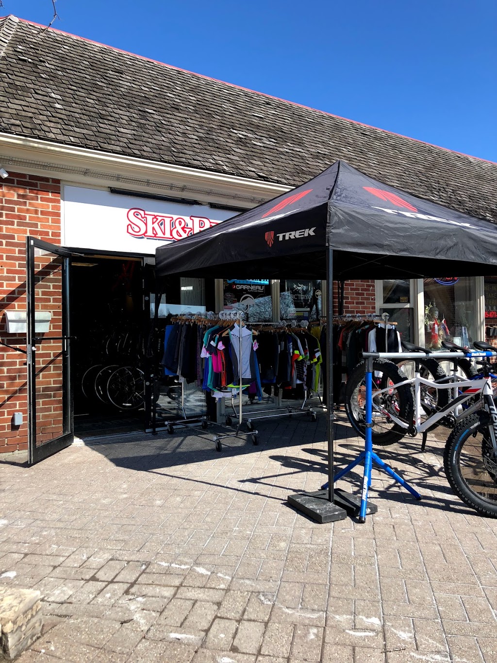 Station Ski & Ride | 227 Main St N #7, Markham, ON L3P 1Y6, Canada | Phone: (905) 471-7547