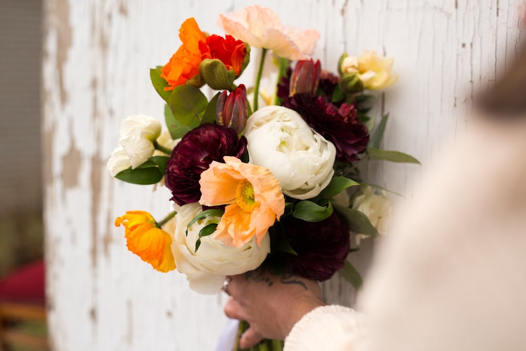 OKALY Fleurs | 9655 Rue Notre Dame E, Montréal, QC H1L 3P7, Canada | Phone: (438) 934-9210