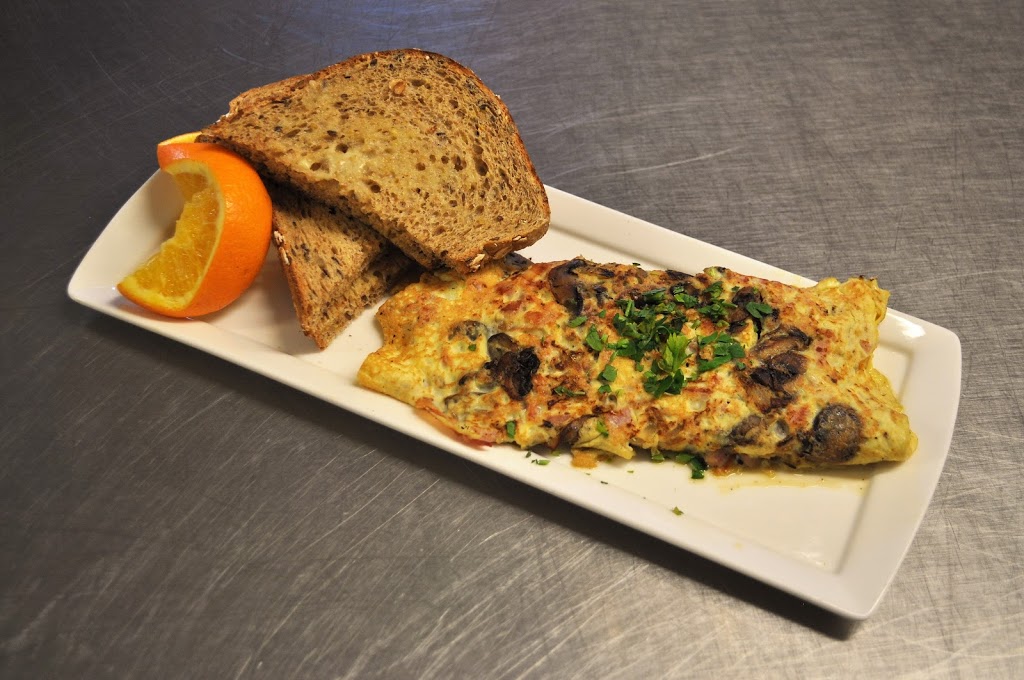 Mulligans Bistro | 12808 Warden Ave, Whitchurch-Stouffville, ON L4A 7X5, Canada | Phone: (905) 888-1955