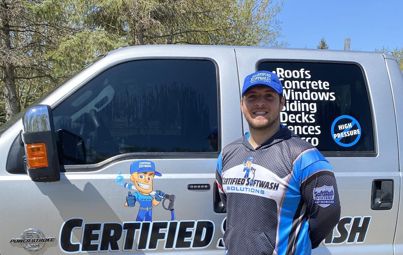 Certified Softwash Solutions | 9240 Disputed Rd, LaSalle, ON N9H 0H9, Canada | Phone: (519) 563-8748