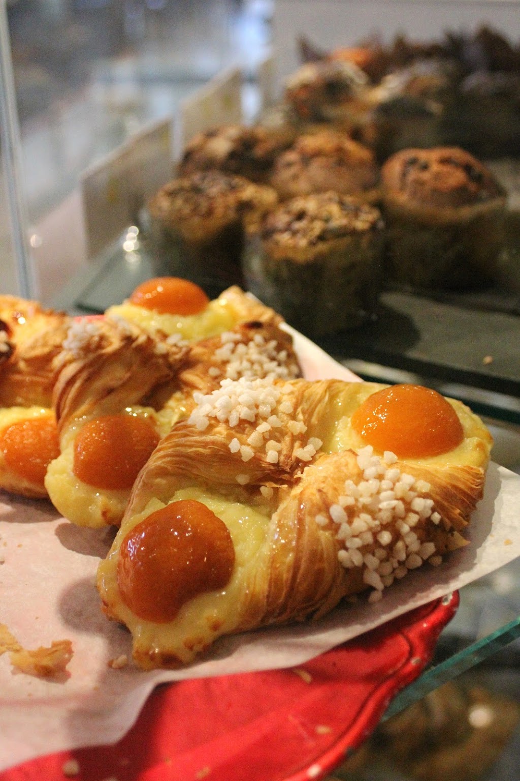 Mamie Clafoutis île-des-Soeurs | 105 Chemin de la Pointe N, Verdun, QC H3E 0B5, Canada | Phone: (514) 508-8800