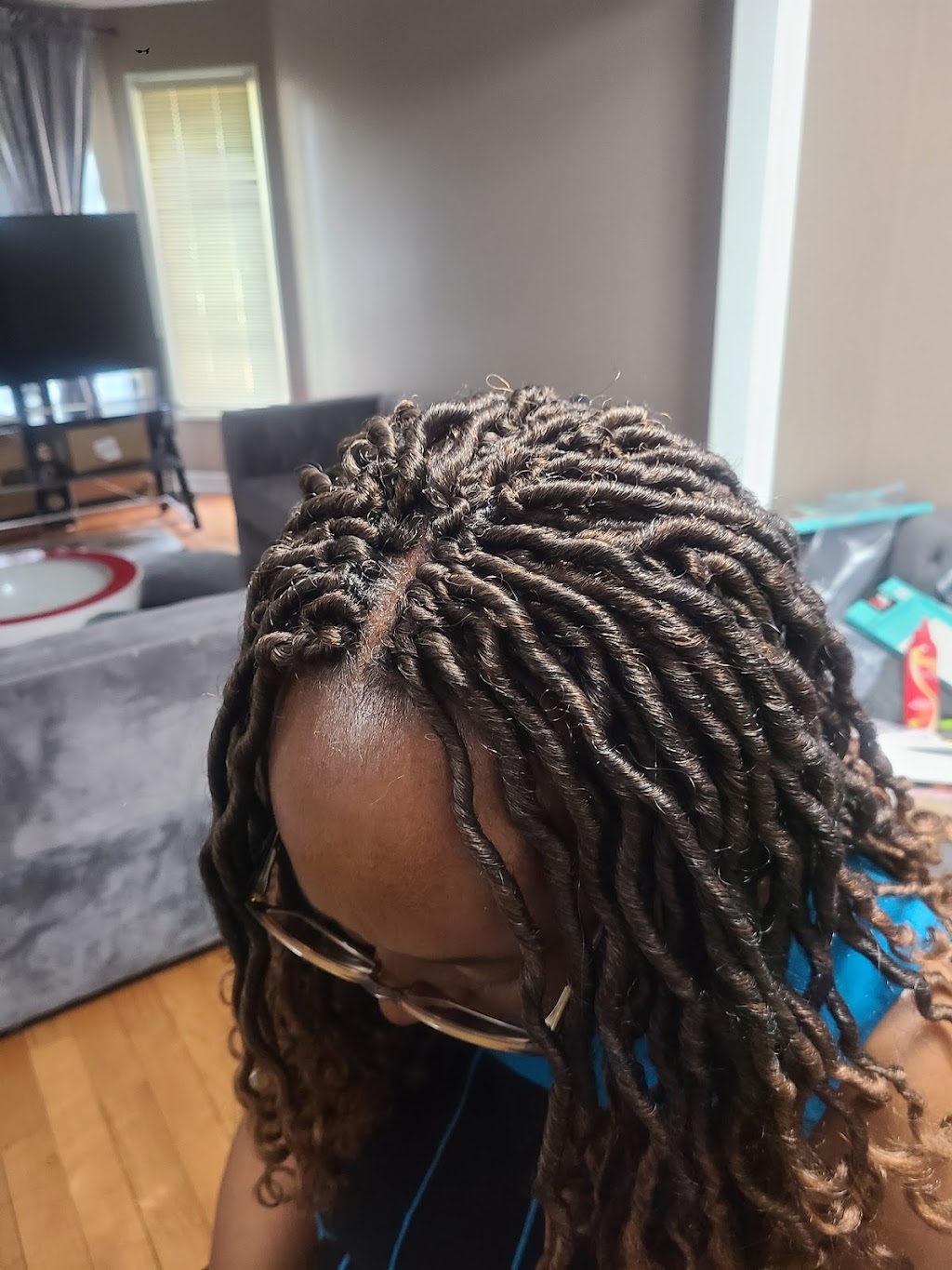 Temdalik Braids and Locs | 21 Grace Crescent, Barrie, ON L4N 9S8, Canada | Phone: (647) 779-2728