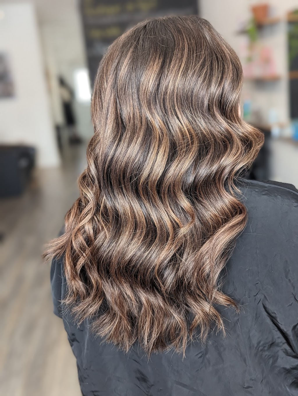 Salon Toque & Talons | 296 Rue Sainte-Anne, Varennes, QC J3X 1R7, Canada | Phone: (450) 985-2030