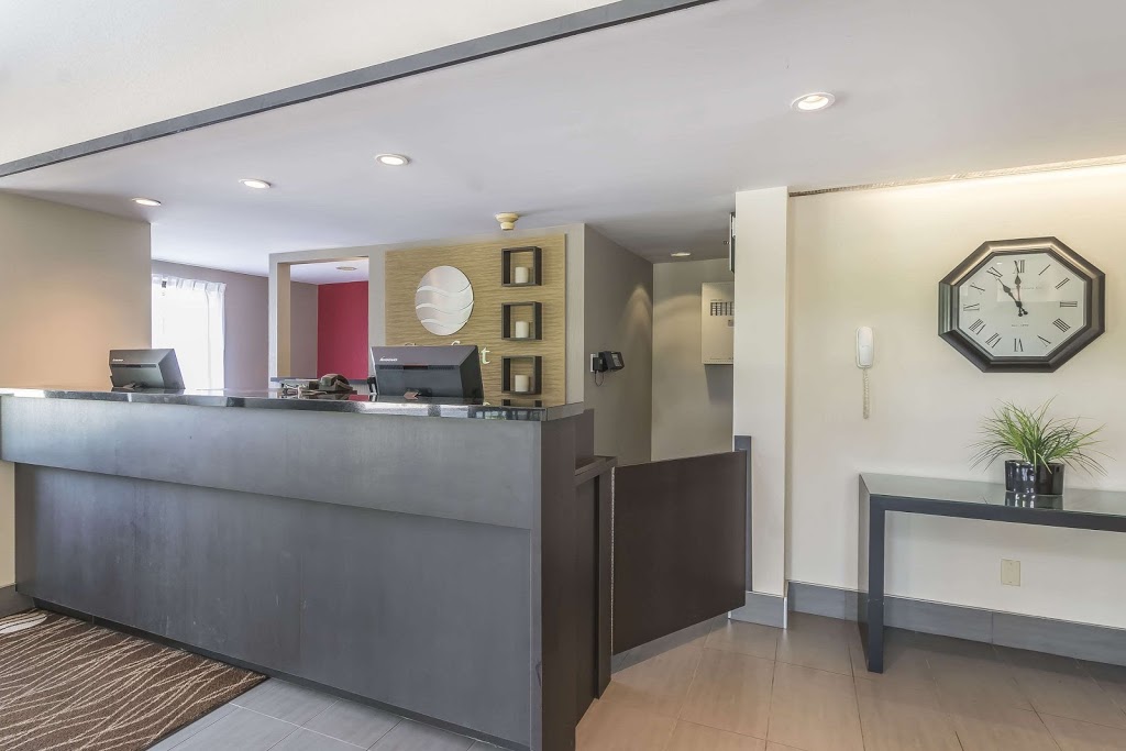 Comfort Inn | 121 Densmore Rd, Cobourg, ON K9A 4J9, Canada | Phone: (905) 372-7007