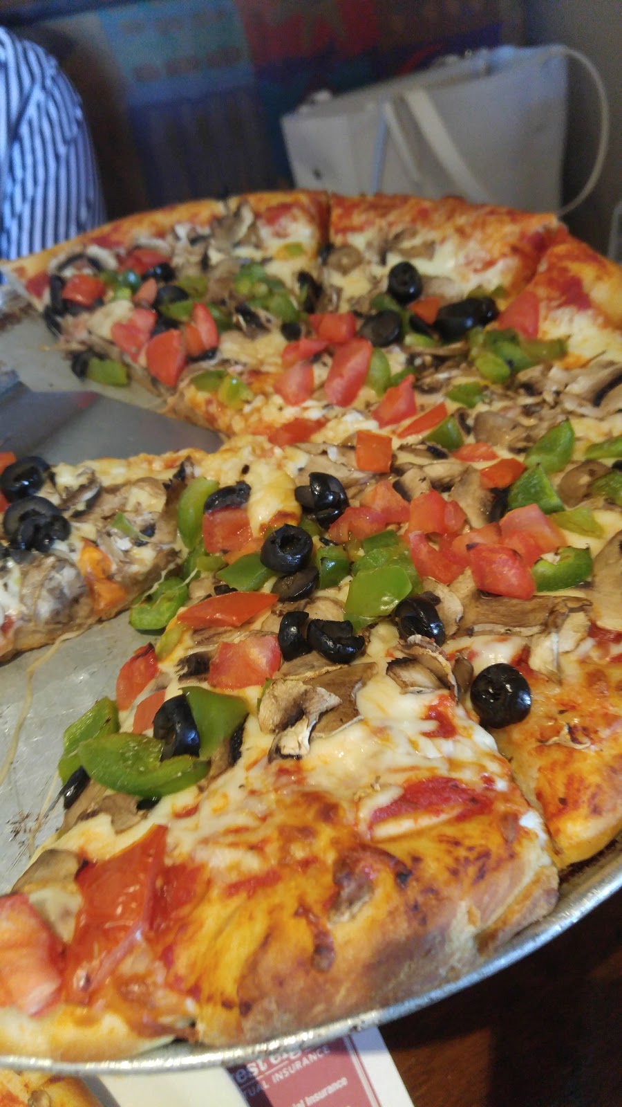 Mancaris Pizza & Restaurant | 184 Currie Rd, Dutton, ON N0L 1J0, Canada | Phone: (519) 762-2660