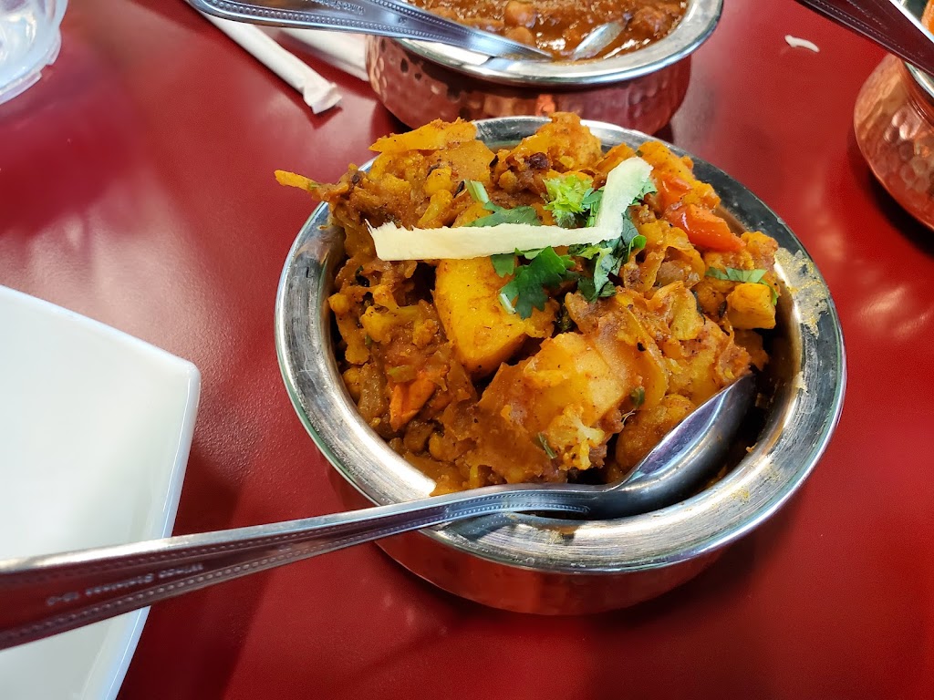 Town’s Heart Indian Cuisine | 20 Cowan Pl, Guelph, ON N1G 0C1, Canada | Phone: (519) 781-7466