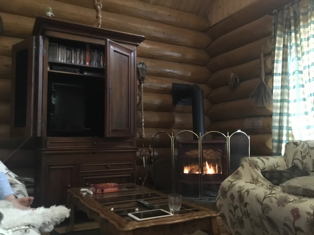 Billabong Lodge | 14942 Parkwood St, Hope, BC V0X 1L5, Canada | Phone: (604) 676-1826