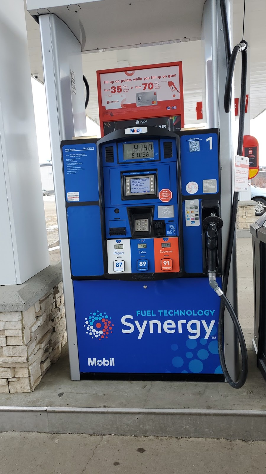 Mobil | 4 Clearview Market Way, Red Deer, AB T4P 0M9, Canada | Phone: (403) 342-6231