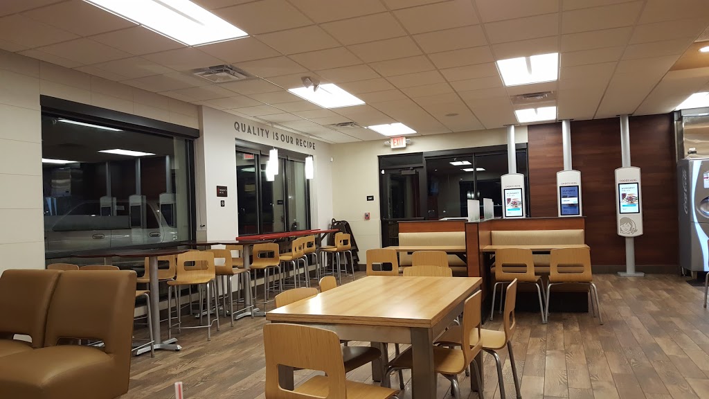 Wendys | 100 N Charles Porter Ave, Oak Harbor, WA 98278, USA | Phone: (360) 679-0114