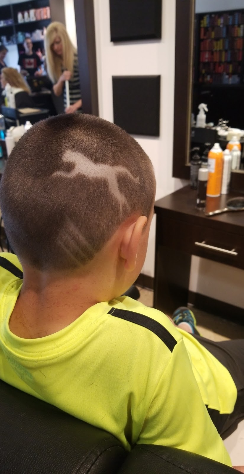 Magic Comb | 5852 Malden Rd, Windsor, ON N9H 1S4, Canada | Phone: (519) 969-2404