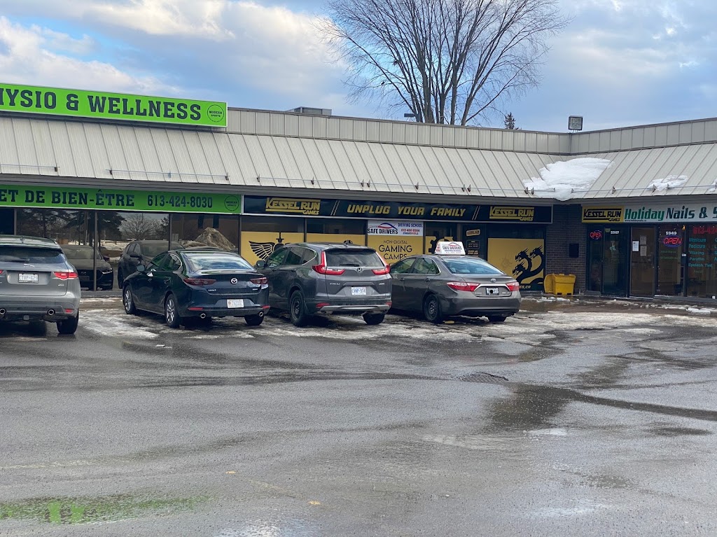 Driving School/ Ottawa Safe Drivers | 307 Roxdale Ave, Ottawa, ON K1E 1T7, Canada | Phone: (613) 400-7071