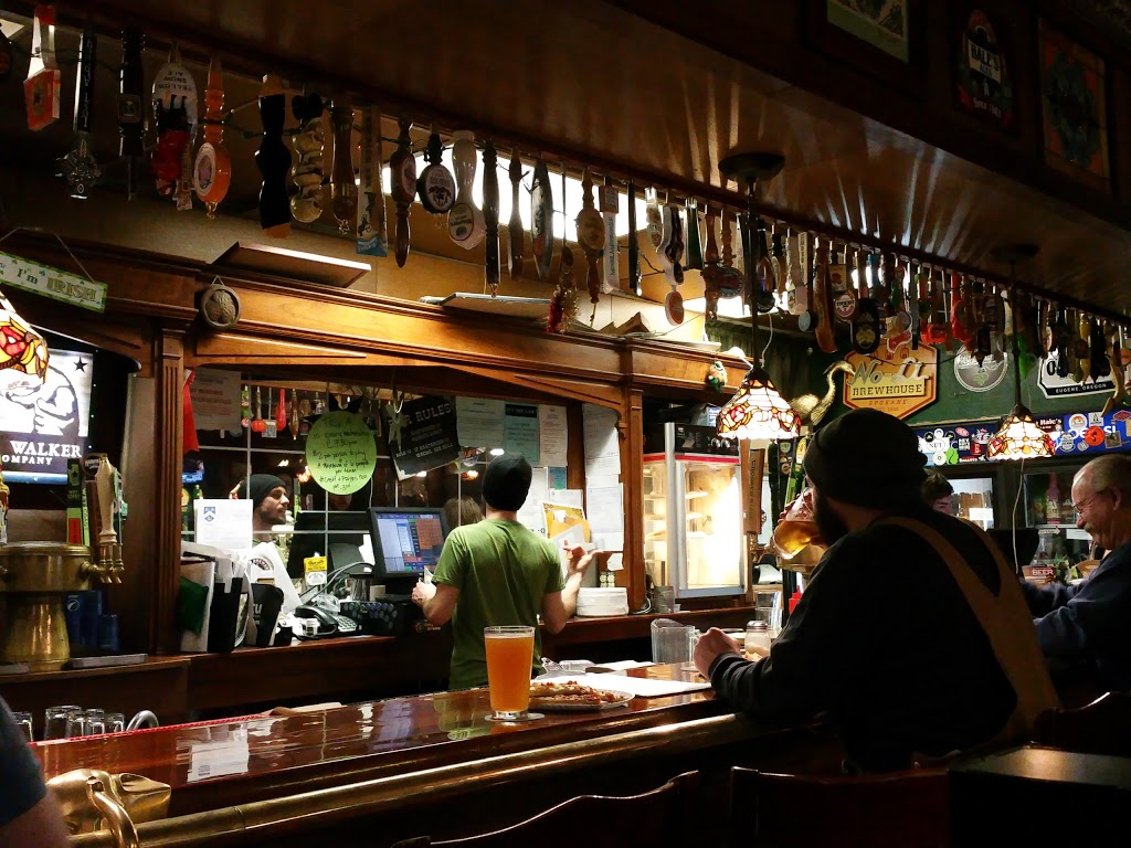 McKays Taphouse | 1118 E Maple St, Bellingham, WA 98225, USA | Phone: (360) 647-3600