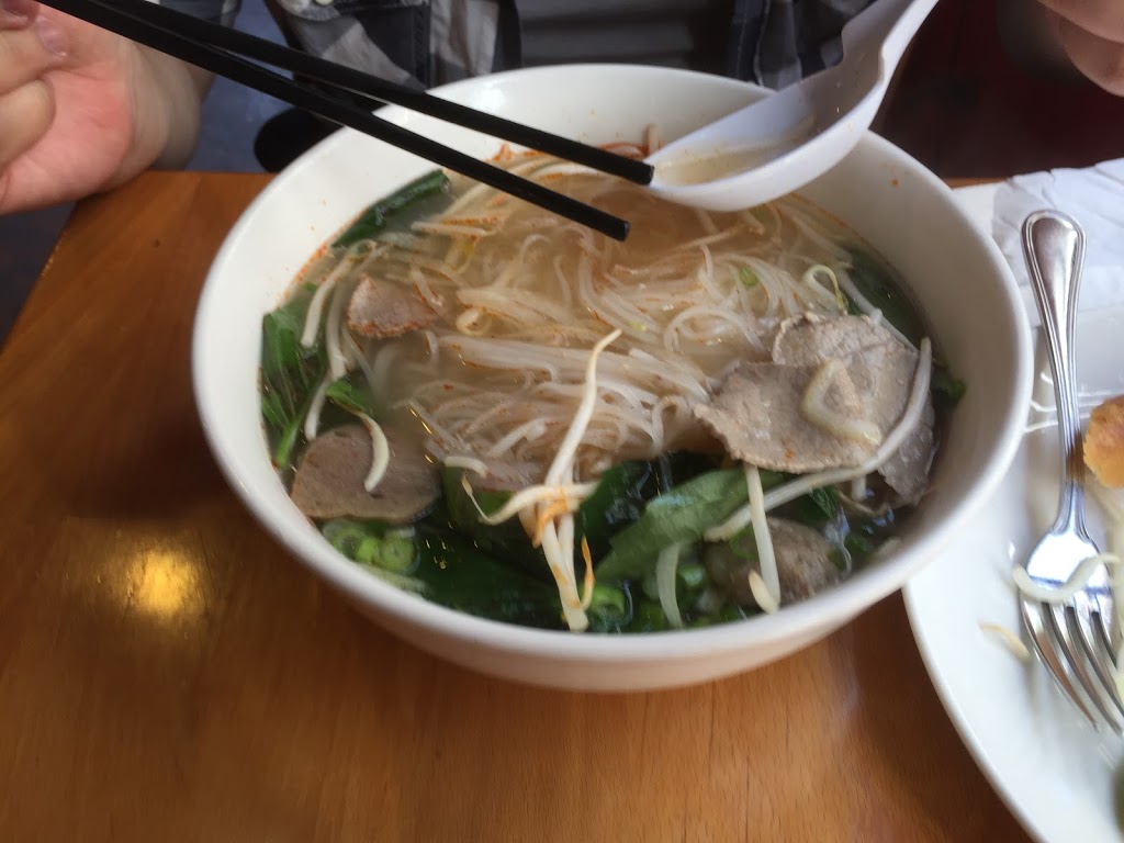 Little Minhs Kitchen | 7533 Market Crossing, Burnaby, BC V5J 0A3, Canada | Phone: (778) 928-6668