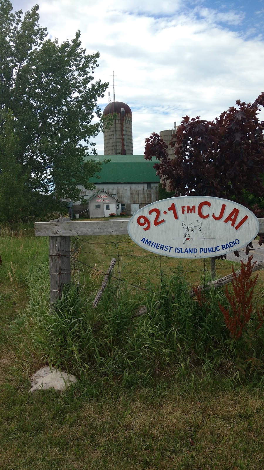 Amherst Island Radio Inc | 5830 Front Rd, Stella, ON K0H 2S0, Canada | Phone: (613) 384-8282