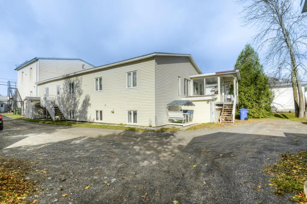 Residence Du Cap Clement Blais | 92 Rue Jacob, Cap-Saint-Ignace, QC G0R 1H0, Canada | Phone: (418) 246-3133