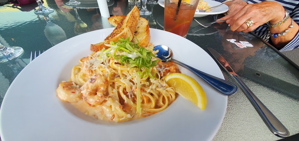 Final Approach Restaurant | 3-1000 Ravensbourne Ln, Qualicum Beach, BC V9K 1P9, Canada | Phone: (250) 752-8966