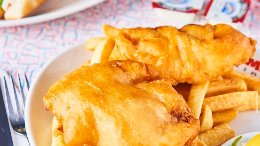 Wimpys Diner | 441 Dunlop St W, Barrie, ON L4N 1C3, Canada | Phone: (705) 735-6368