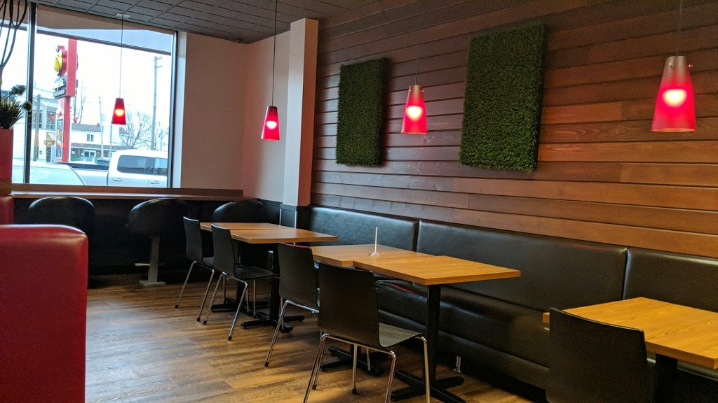 Benny&Co. Fabreville | 3700 Boulevard Dagenais O, Laval, QC H7P 1W1, Canada | Phone: (450) 622-2204