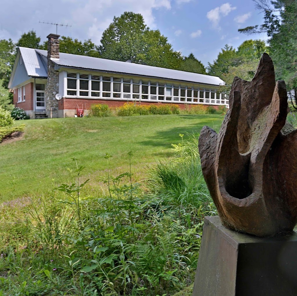 Rozynski Arts Center | 2133 Chemin de Ways Mills, Barnston-Ouest, QC J0B, Canada | Phone: (819) 838-1657