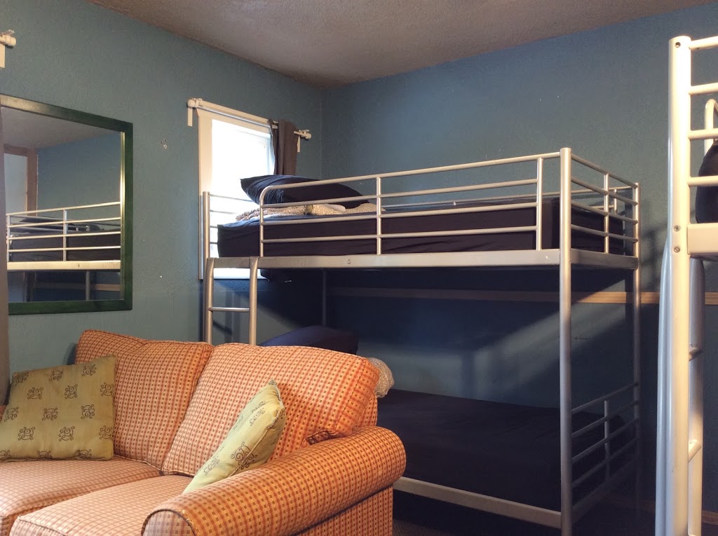 Southside Lodge | 2102 Lake Placid Rd, Whistler, BC V0N 1B2, Canada | Phone: (604) 932-3644