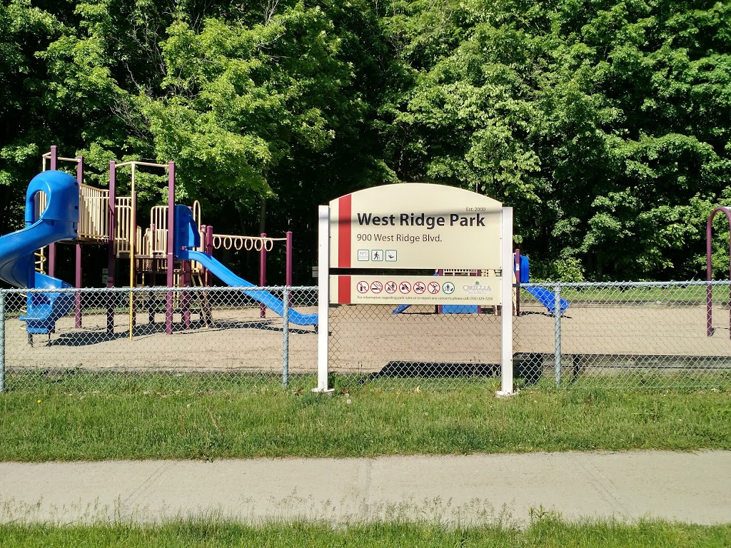 West Ridge Park | 900 W Ridge Blvd, Orillia, ON L3V 7X1, Canada