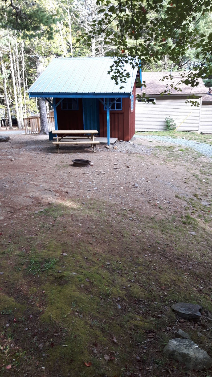 Oakhill Pines Camp & Trailer Park Ltd | 388 Oakhill Rd, Oak Hill, NS B4V 0C8, Canada | Phone: (902) 543-2885