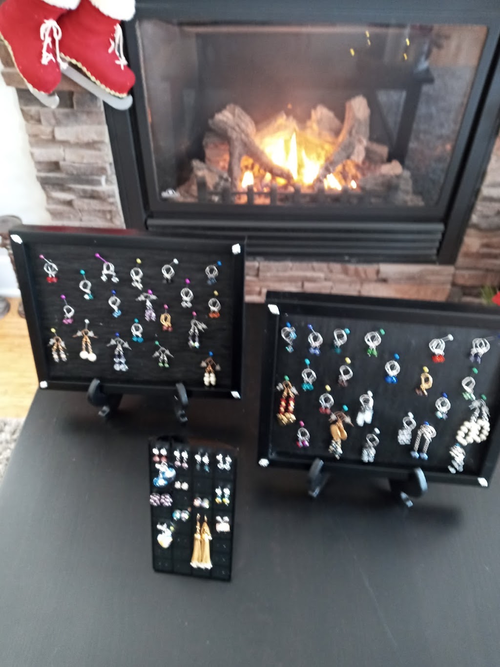 Louise Paradis Artisanat | 17847 Rue du Grand Prix, Mirabel, QC J7J 2B3, Canada | Phone: (450) 951-8355