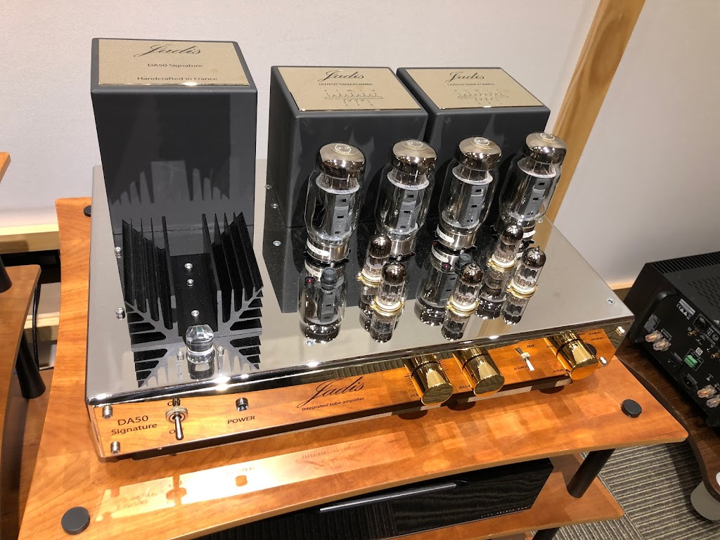 Codell Audio | 8220 Chem. Devonshire, Mont-Royal, QC H4P 2P7, Canada | Phone: (514) 737-4531