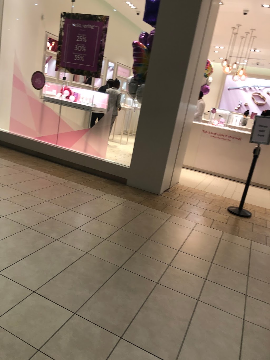 Pandora | 25 Peel Centre Dr #500 #500, Brampton, ON L6T 3R5, Canada | Phone: (905) 792-8820