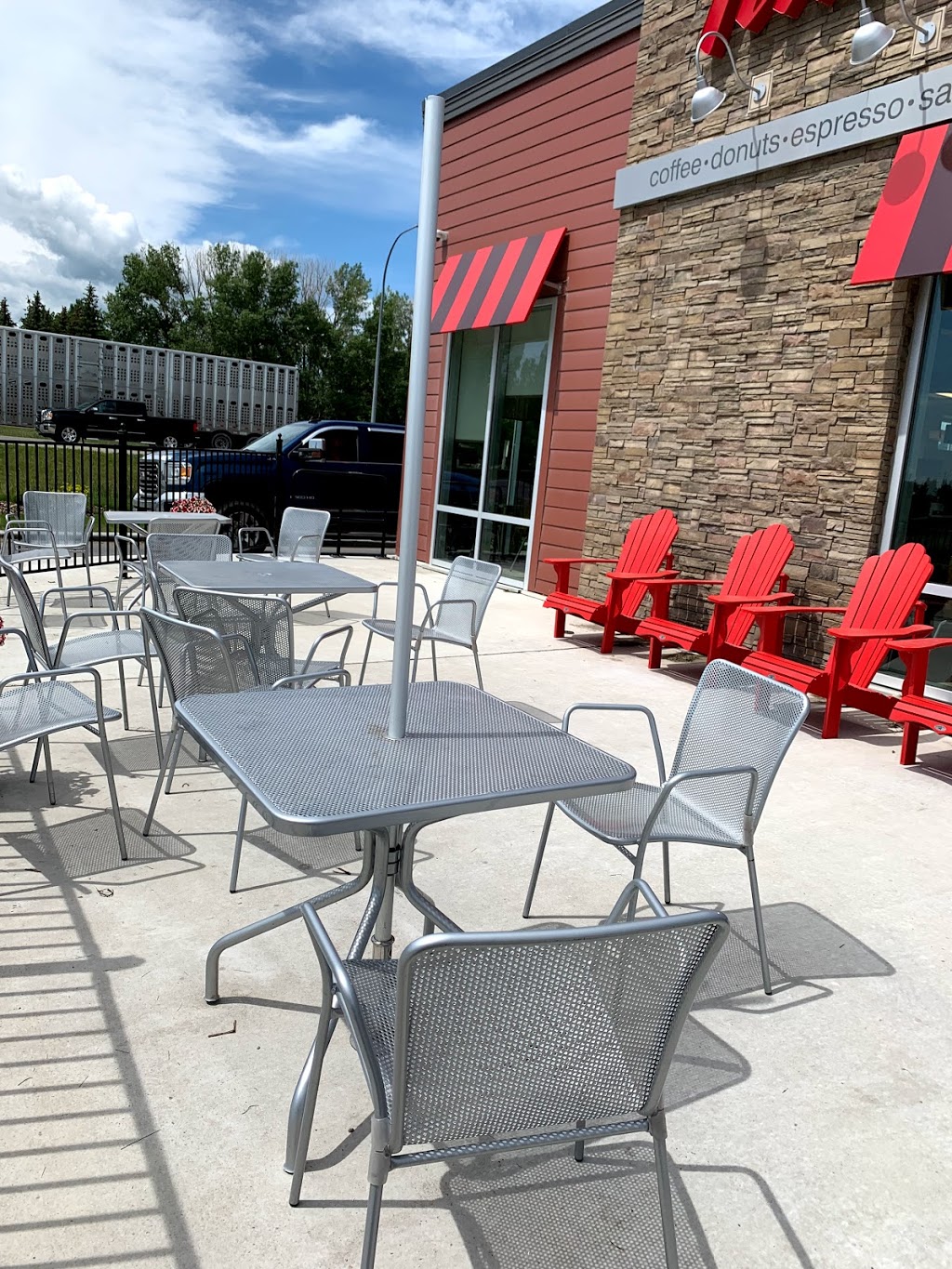 Tim Hortons | 2707 20 Ave, Nanton, AB T0L 1R0, Canada | Phone: (403) 646-5600