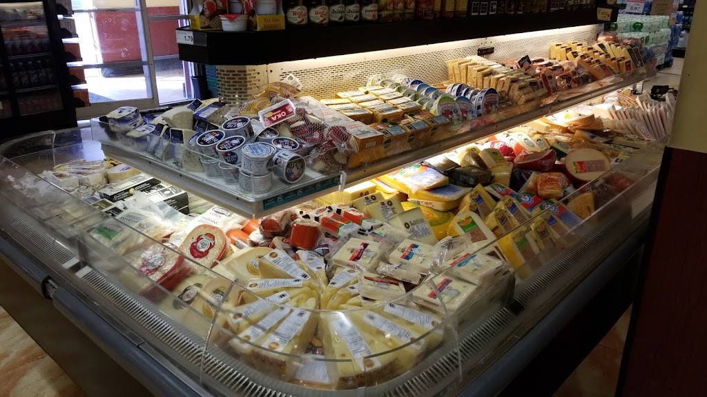 Central Fresh Market | 760 King St W, Kitchener, ON N2G 1E6, Canada | Phone: (519) 576-9400