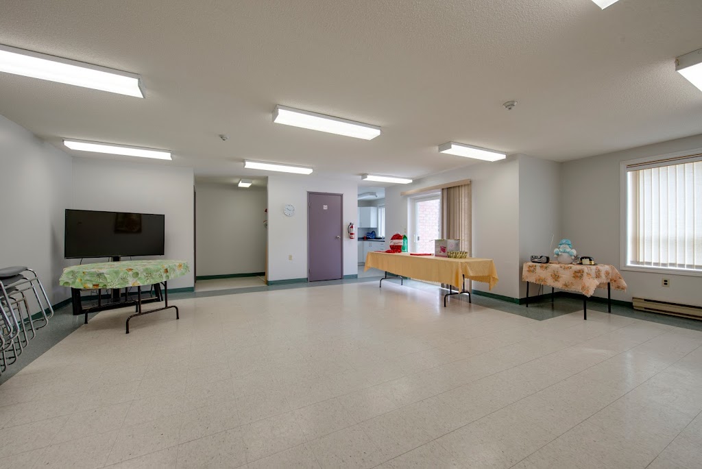 Russian Orthodox Retirement Centre | 81 Alexander Blvd, Jacksons Point, ON L0E 1L0, Canada | Phone: (905) 722-4331
