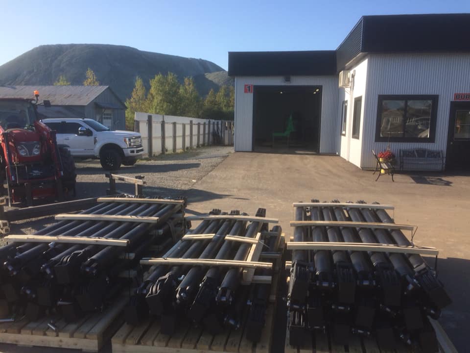 Carrosserie Marco Jacques Inc | 4321 Boulevard Frontenac E, Thetford Mines, QC G6H 4G3, Canada | Phone: (418) 332-4555