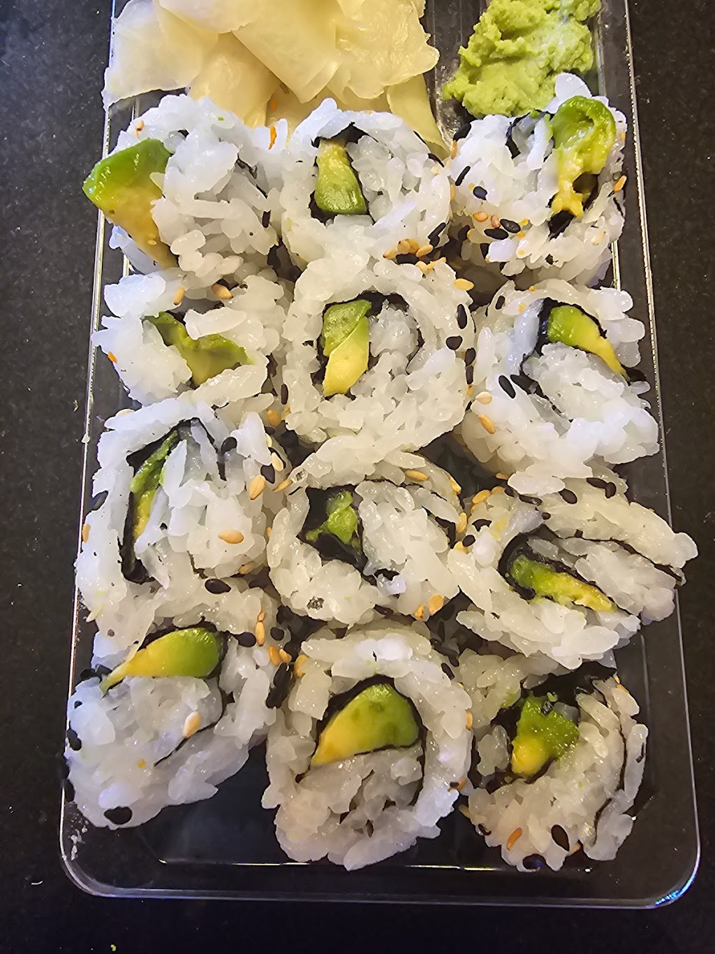 Yuzu sushi | 1115 Rue King E, Sherbrooke, QC J1G 1E5, Canada | Phone: (819) 562-9888