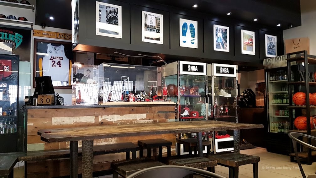 Midam Cafe & Bistro | 4501 North Rd #110a, Burnaby, BC V3N 4R7, Canada | Phone: (604) 568-5357