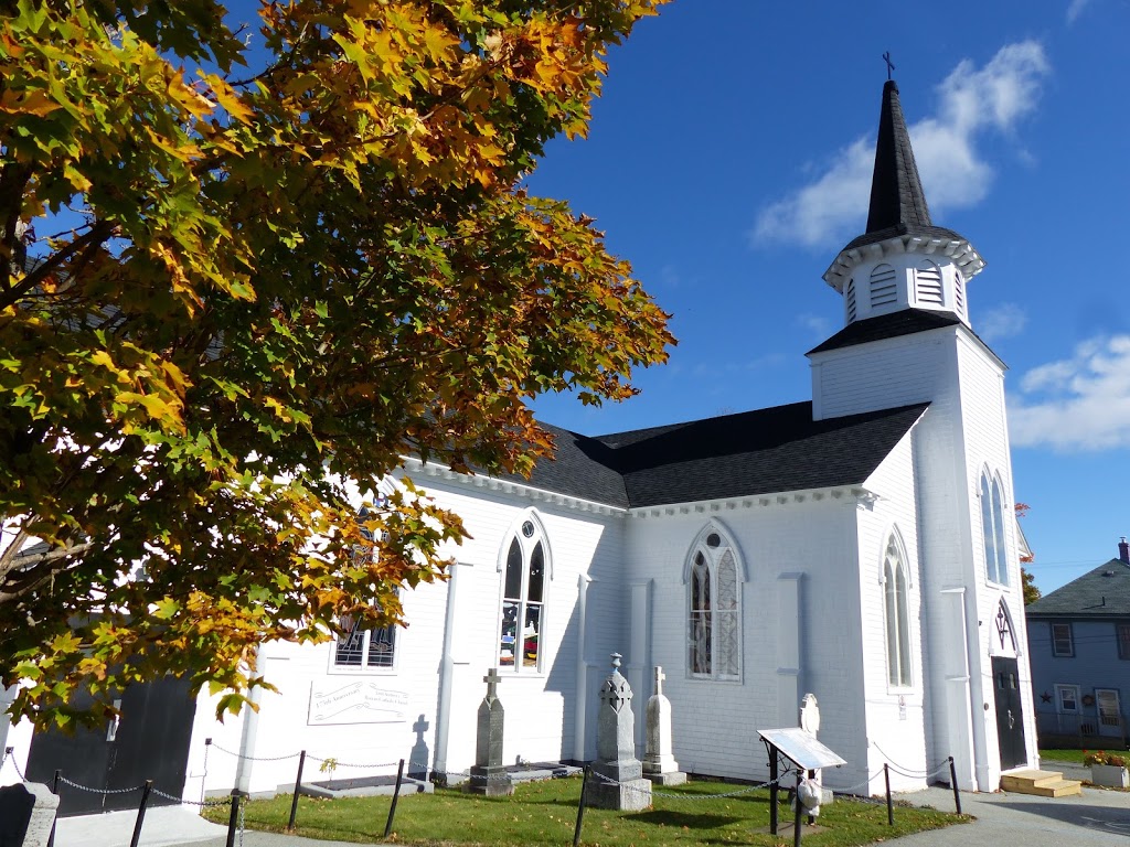 St Norberts Catholic Church | 121 York St, Lunenburg, NS B0J 2C0, Canada | Phone: (902) 634-3061
