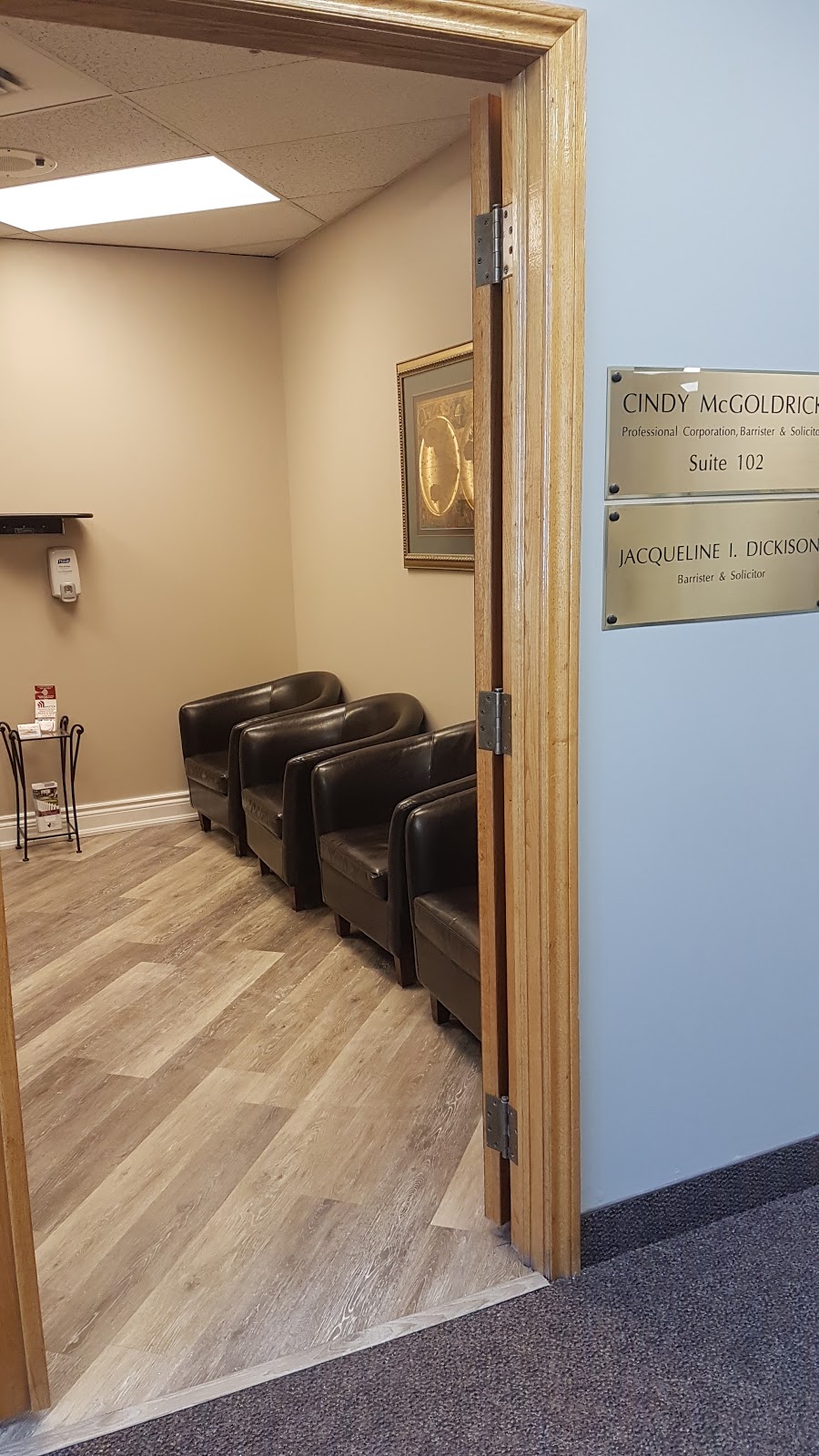 RE/MAX REALTY SPECIALISTS INC | 6850 Millcreek Dr, Mississauga, ON L5N 4J9, Canada | Phone: (905) 858-3434