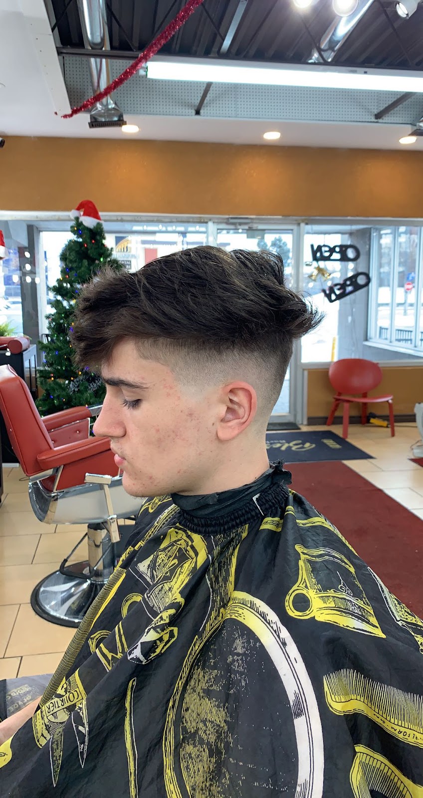 Blessed Barbershop | 3045 Carling Ave, Ottawa, ON K2B 7K3, Canada | Phone: (613) 828-0000
