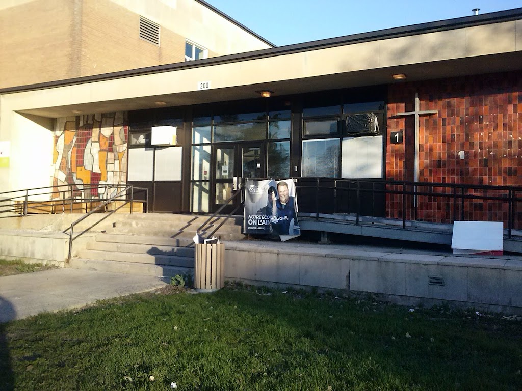 École primaire Eurêka | 200 Bd de la Concorde E, Laval, QC H7G 2C8, Canada | Phone: (450) 662-7000